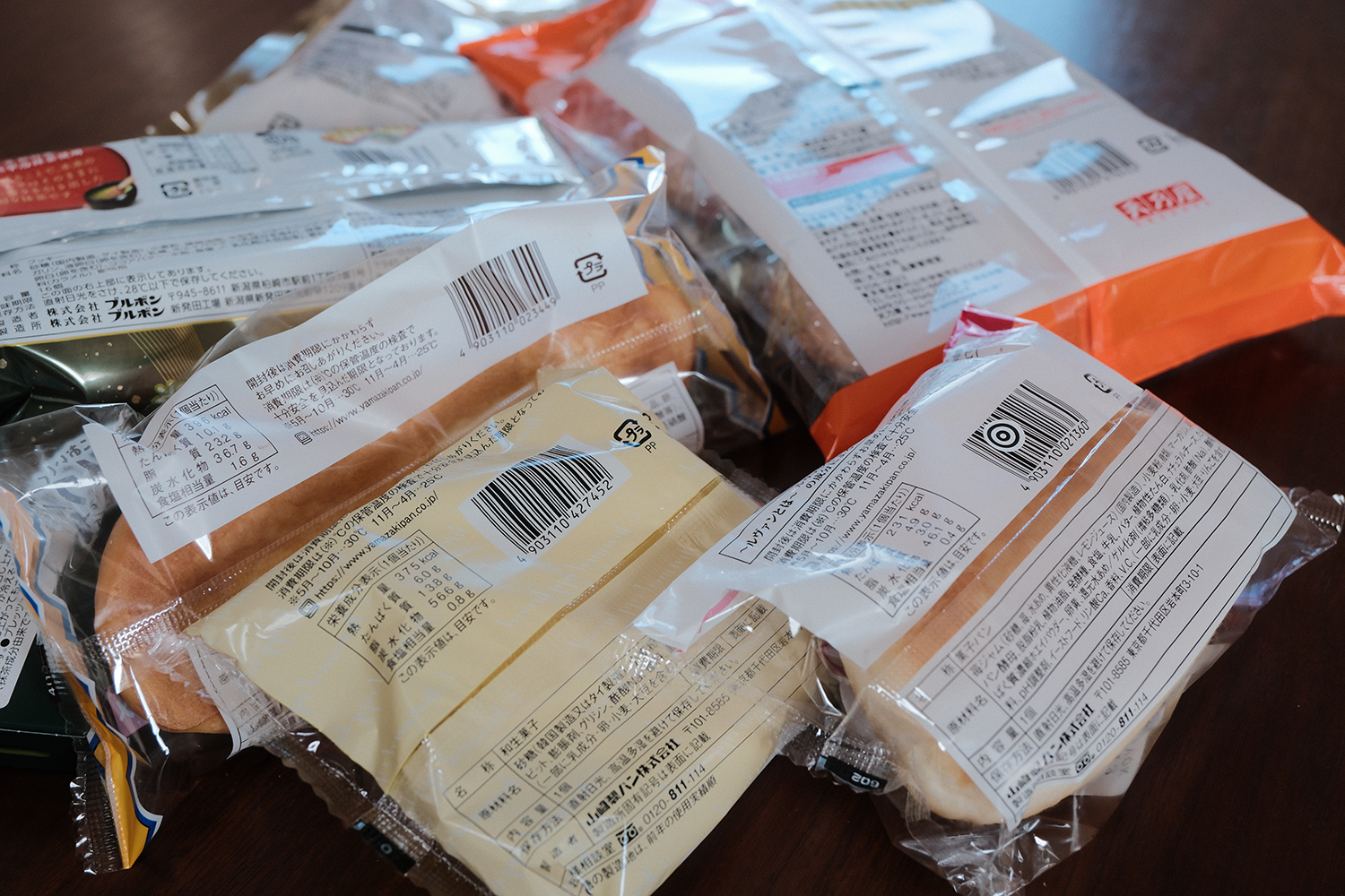 4毒抜き 小麦パン 牛乳 サラダ油 砂糖 4つの食品