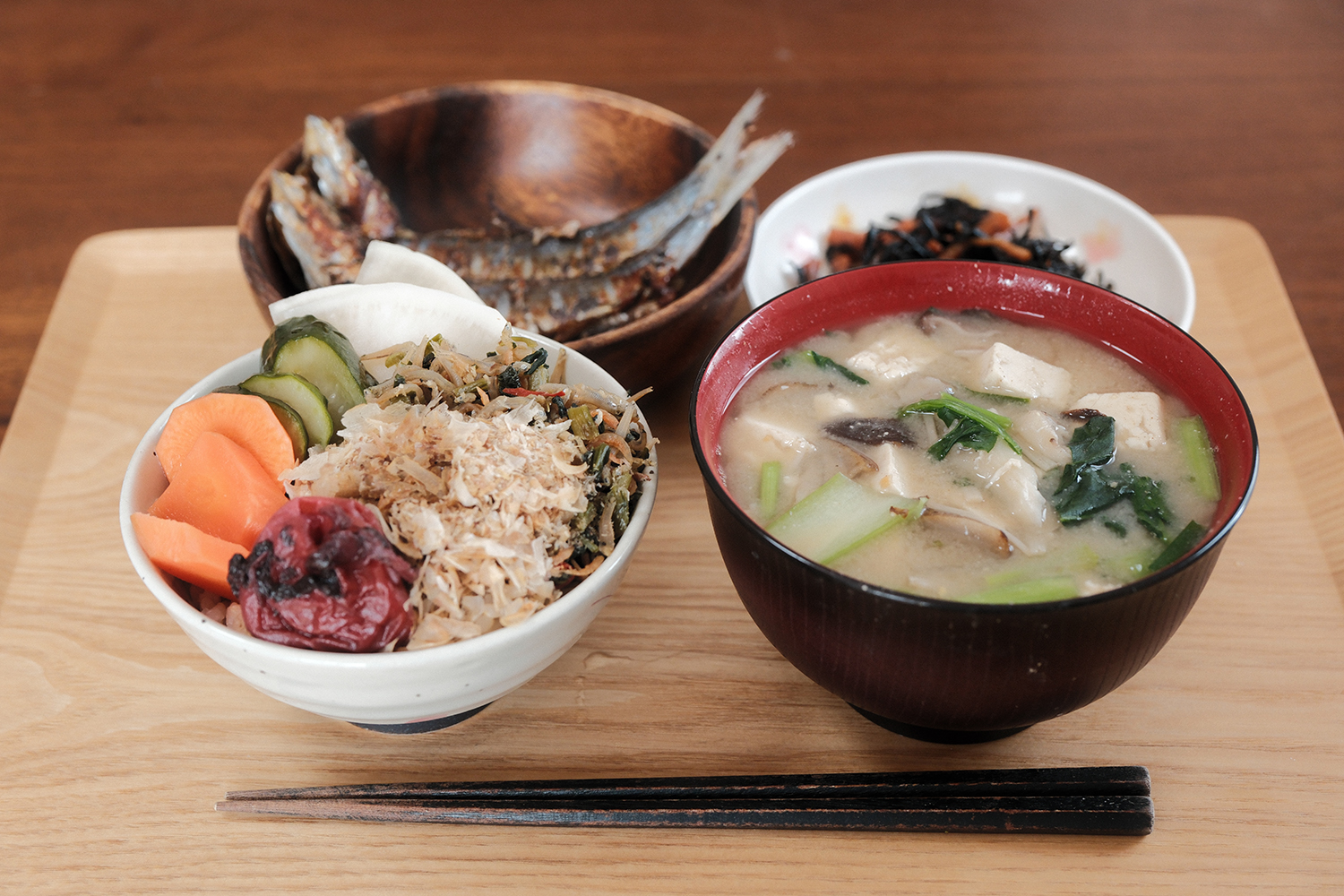 4毒抜き 外食 コツ 完璧じゃなくていい 食卓