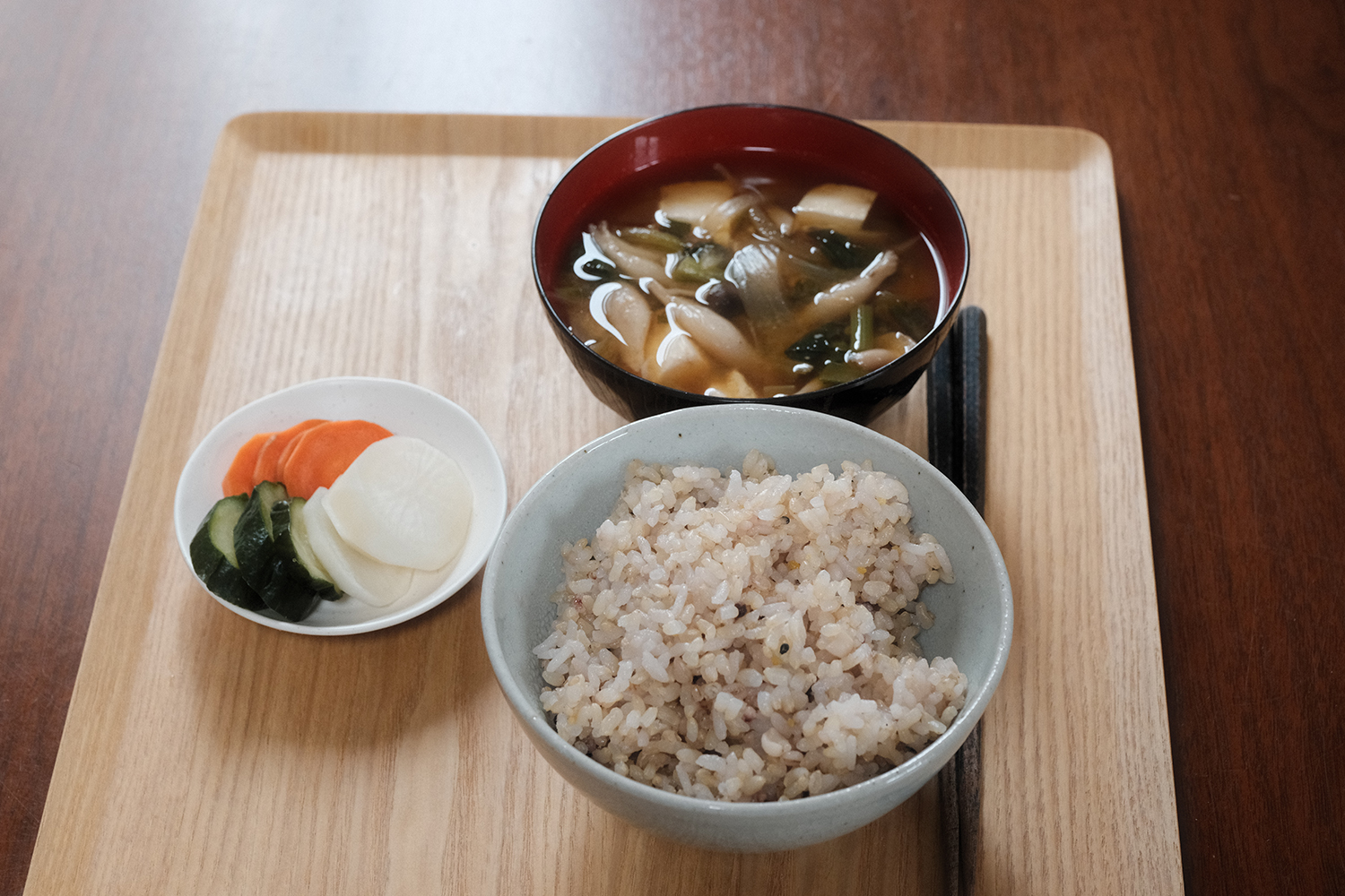 4毒抜き 朝ごはん 玄米 味噌汁