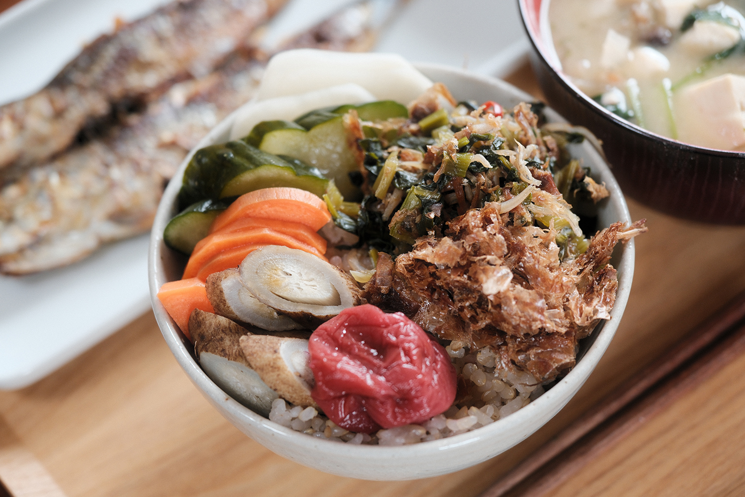 4毒抜き 玄米ごはん 梅干し 鰹節 ぬか漬け