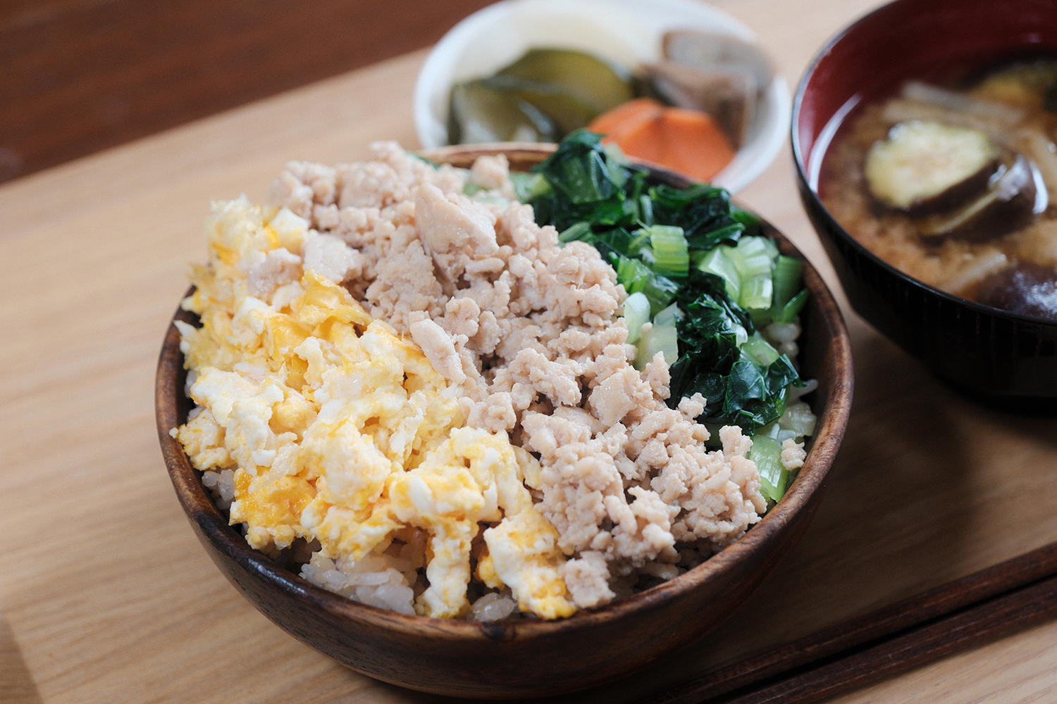 4毒抜き 三色丼 アップ
