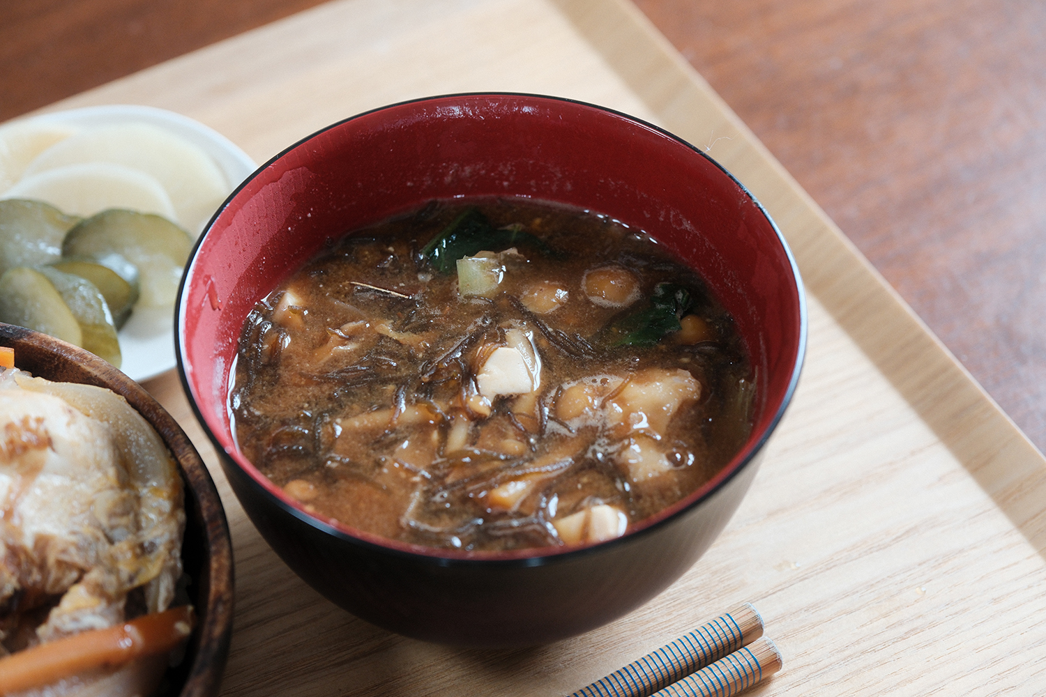 4毒抜き 味噌汁 なめこ まいたけ 小松菜 豆腐